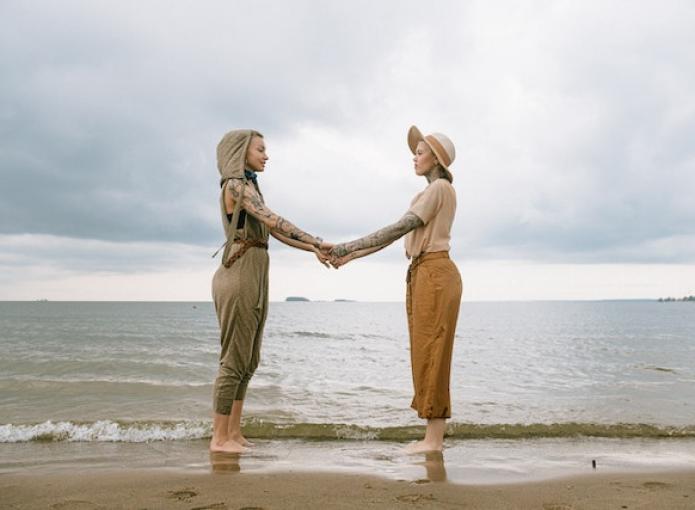 pexels-anna-shvets-3727542